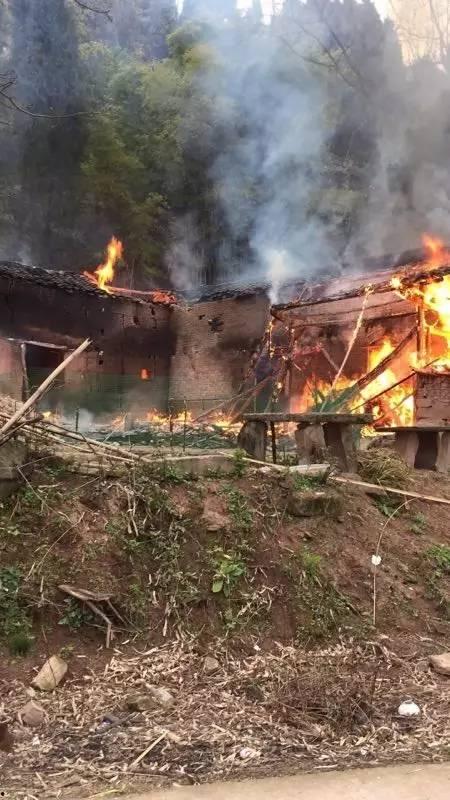 四月爆料压寨事件视频大全,揭秘神秘幕后真相  第1张